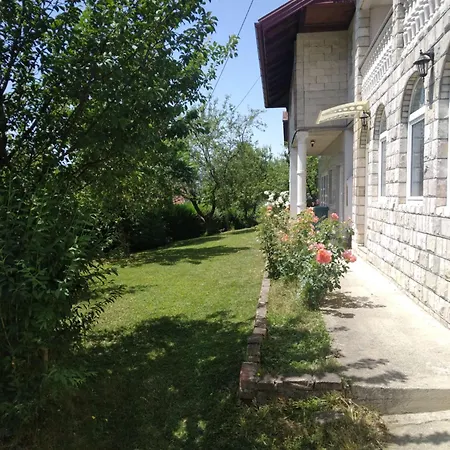 Afan Usivak Villa